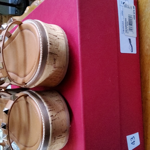 Valentino Garavani Rockstud Sandals!EUC!! - Picture 5 of 12